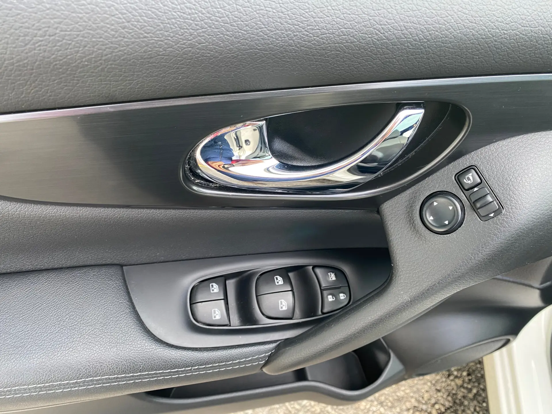 Nissan Qashqai 1.5 dCi N-Tec 12