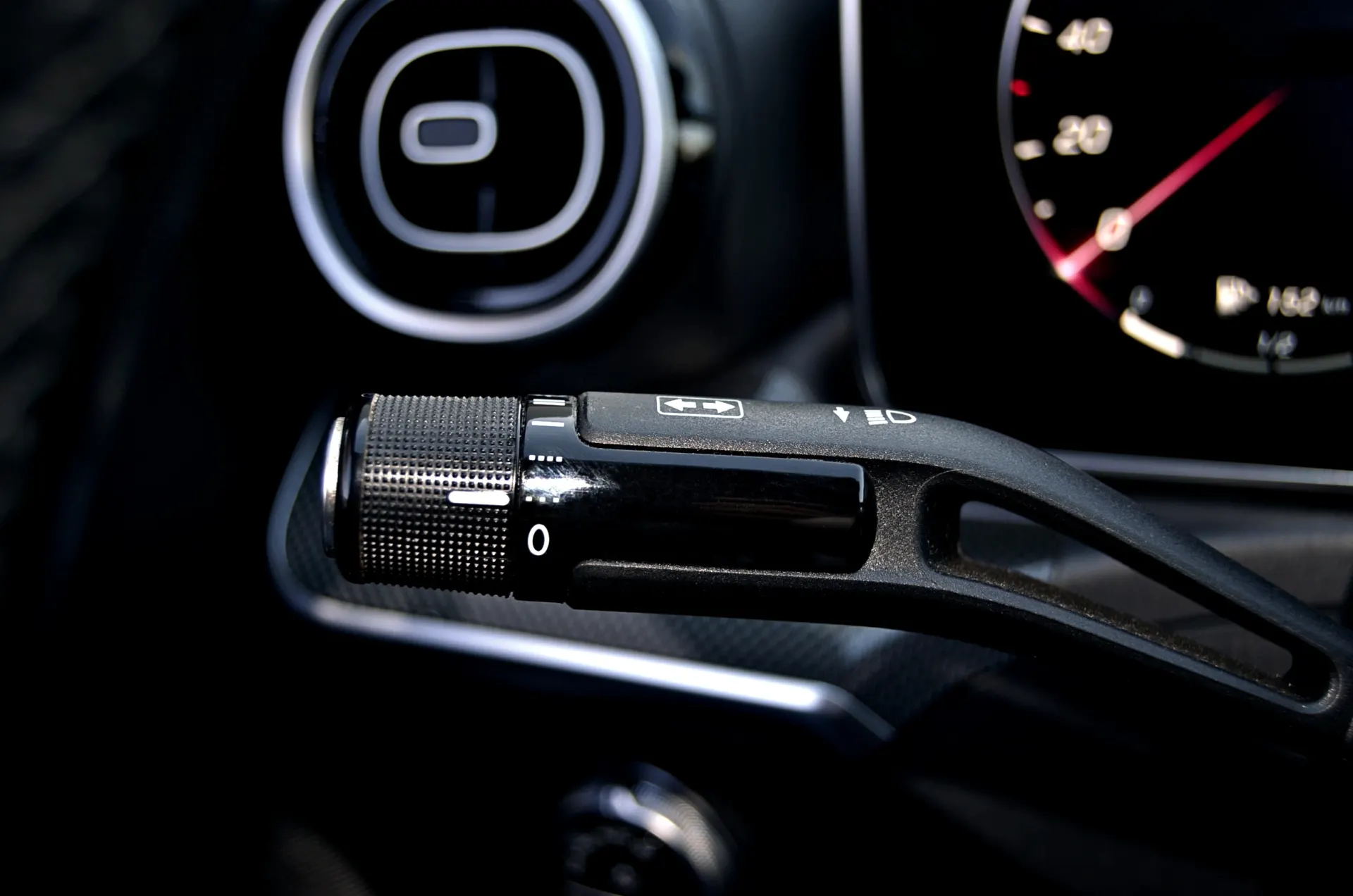 Mercedes-Benz C 300 d AMG Line 13