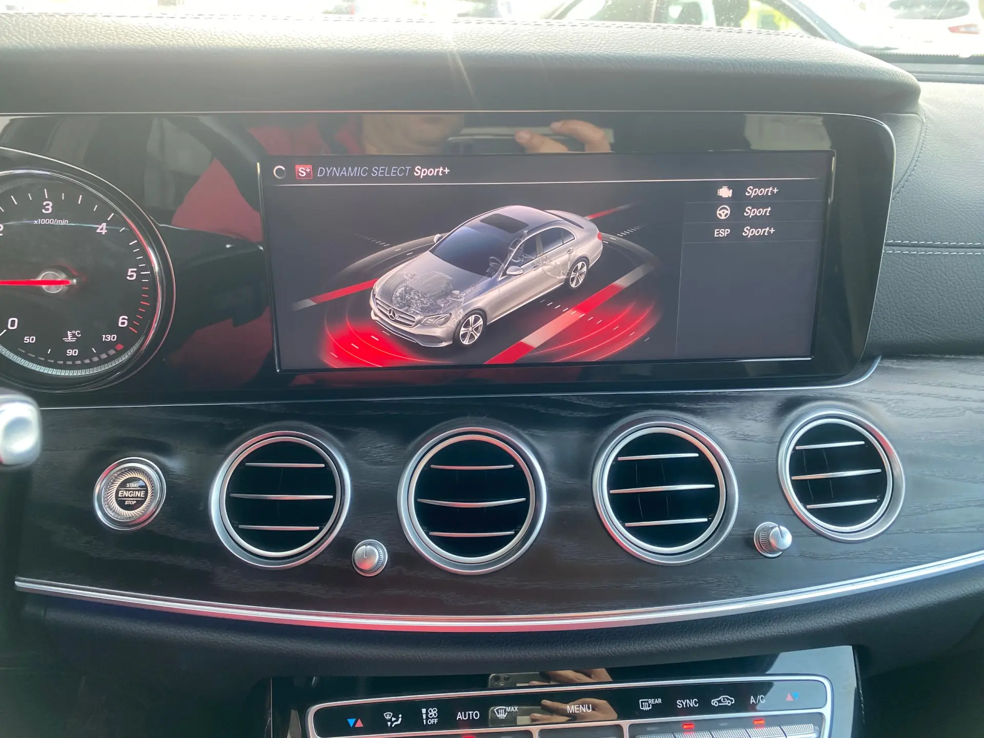 Mercedes-Benz E 220 d AMG Line 31