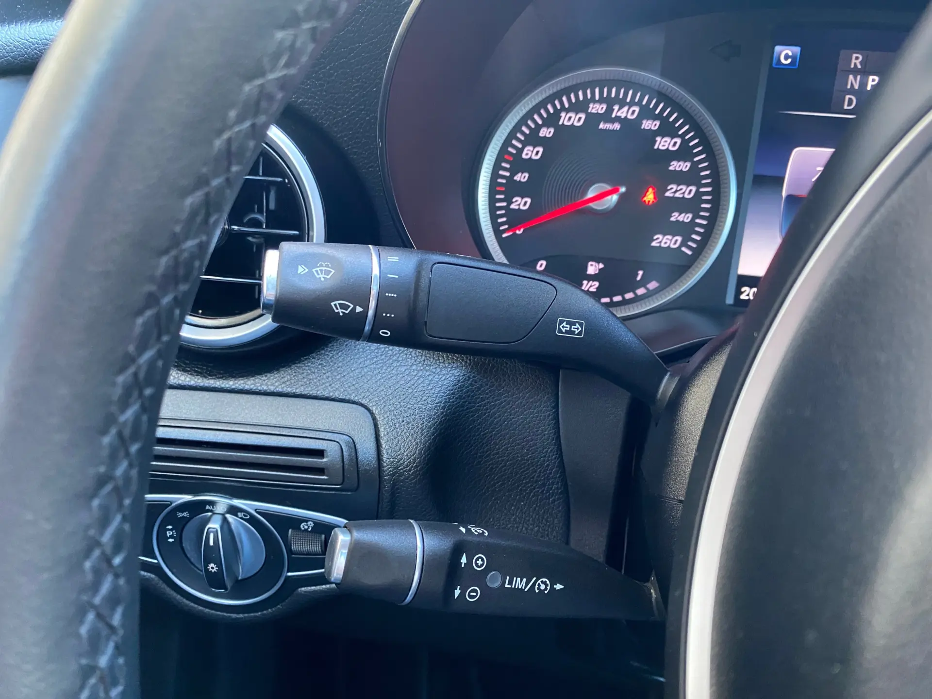 Mercedes-Benz GLC 220 d 4Matic 9G-TRONIC Exclusive 14