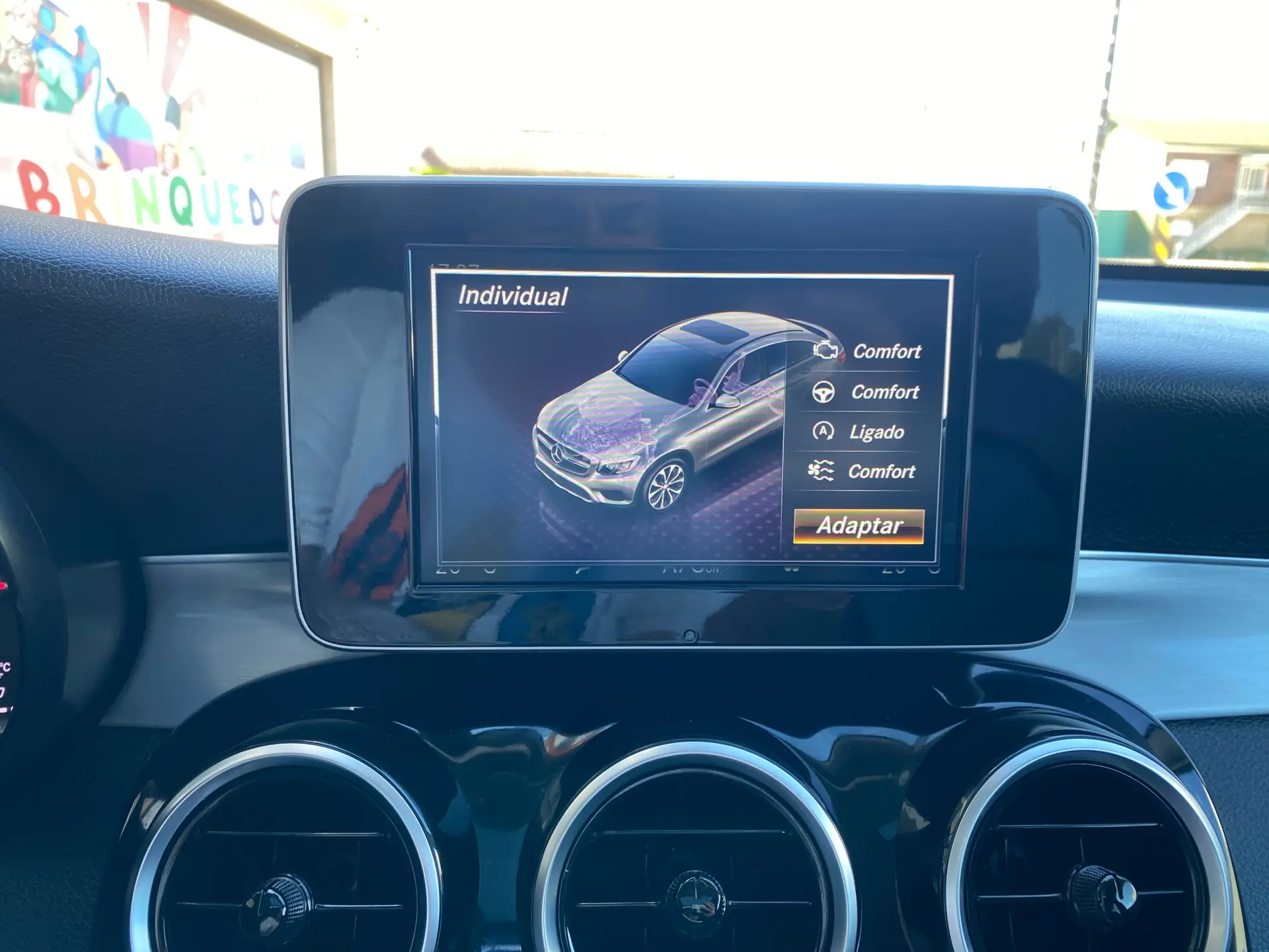 Mercedes-Benz GLC 220 d 4Matic 9G-TRONIC Exclusive 48