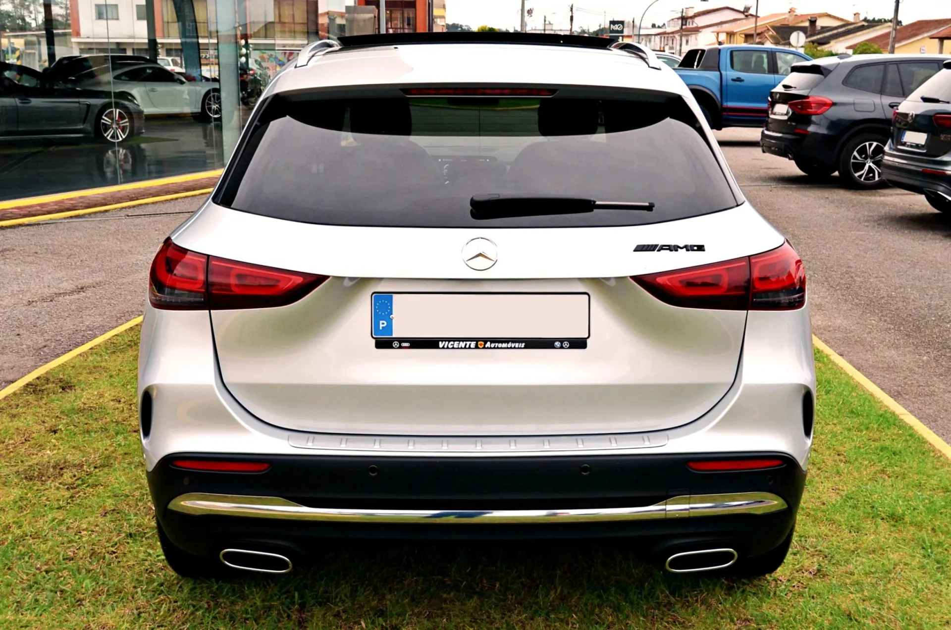 Mercedes-Benz GLA 250 e AMG Line 49