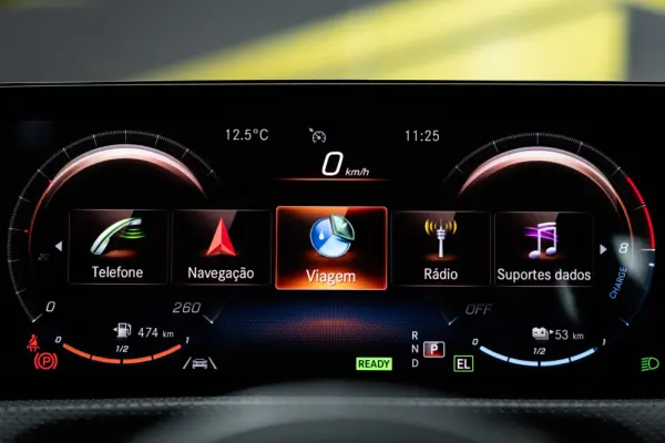 Mercedes-Benz CLA 250 e Shooting Brake AMG Line 43