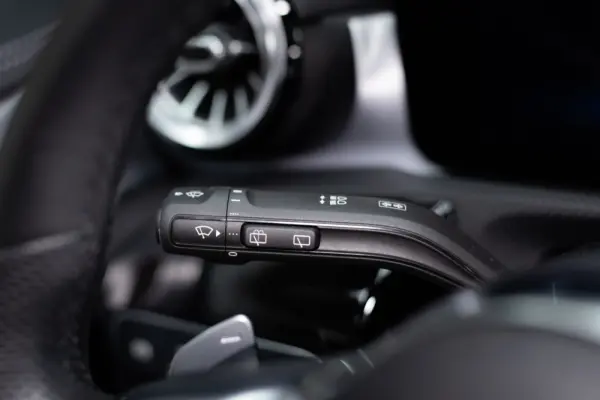 Mercedes-Benz CLA 250 e Shooting Brake AMG Line 25