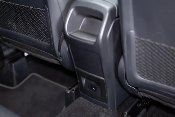 Mercedes-Benz GLA 180 d 8G-DCT Edition Progressive Line 16