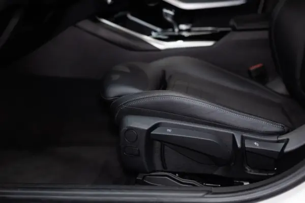 BMW 320 d Line Sport Auto 24