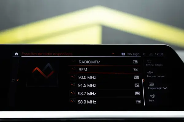 BMW 320 d Line Sport Auto 52