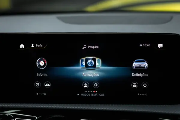 Mercedes-Benz A 180 Limousine d AMG Line Aut. 42