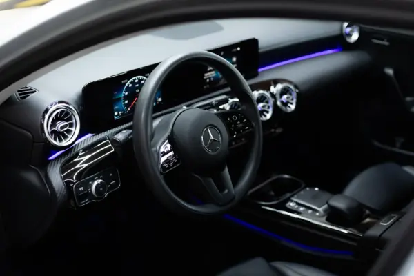 Mercedes-Benz A 180 Limousine d Progressive Aut. 13