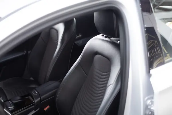 Mercedes-Benz A 180 Limousine d Progressive Aut. 19