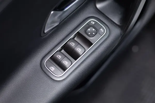 Mercedes-Benz A 180 Limousine d Progressive Aut. 30