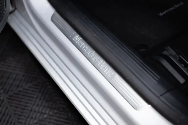 Mercedes-Benz A 180 Limousine d Progressive Aut. 34