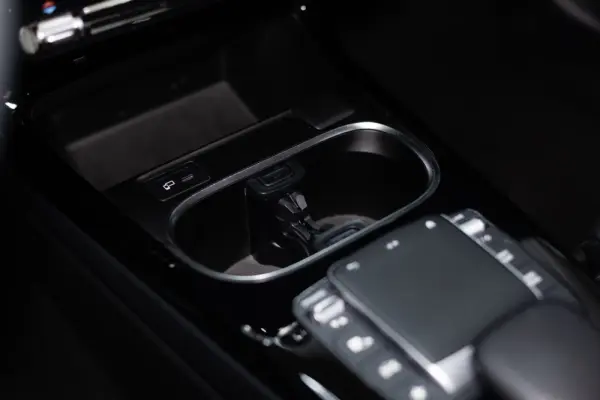 Mercedes-Benz A 180 Limousine d Progressive Aut. 38