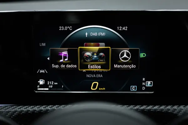 Mercedes-Benz A 180 Limousine d Progressive Aut. 44