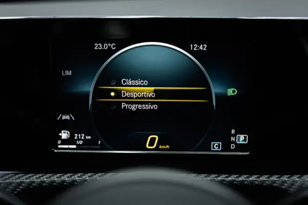 Mercedes-Benz A 180 Limousine d Progressive Aut. 45