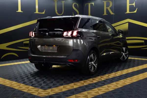 Peugeot 5008 1.5 BlueHDi GT Line EAT8 6