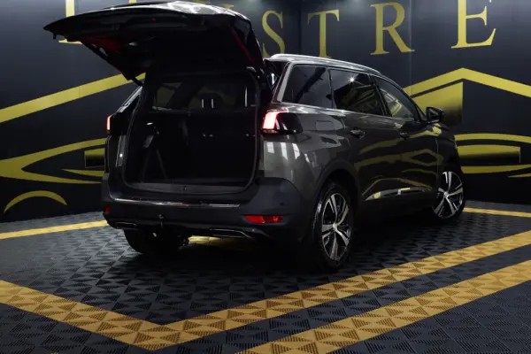 Peugeot 5008 1.5 BlueHDi GT Line EAT8 7