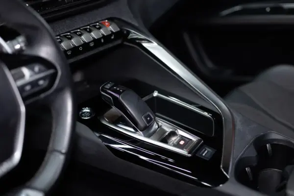 Peugeot 5008 1.5 BlueHDi GT Line EAT8 38