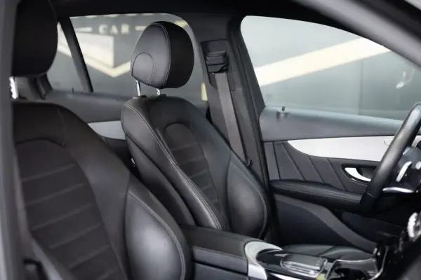Mercedes-Benz GLC 300 de 4Matic 15