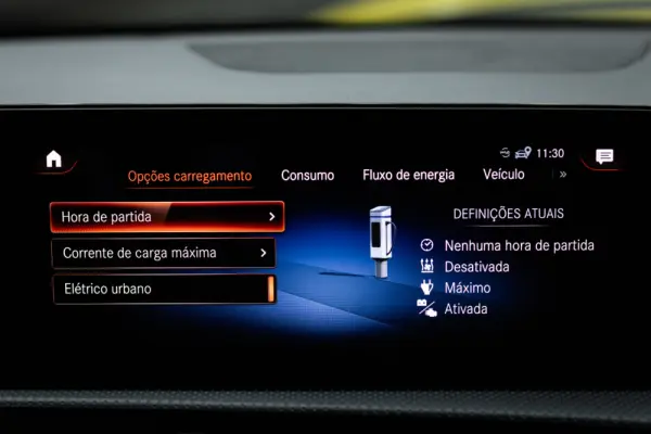 Mercedes-Benz CLA 250 e Shooting Brake AMG Line 53