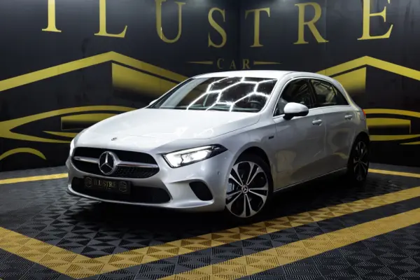 Mercedes-Benz A 250 e Progressive 3