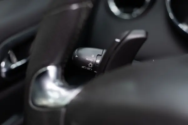 Peugeot 3008 1.6 e-HDi Allure 2-Tronic 29