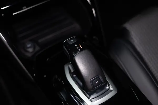 Peugeot 2008 1.5 BlueHDi GT Line EAT8 42