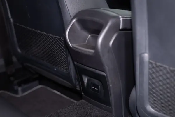 Mercedes-Benz CLA 250 e Shooting Brake AMG Line 16