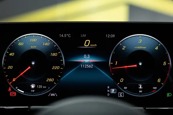 Mercedes-Benz GLA 180 d 8G-DCT Edition Progressive Line 39