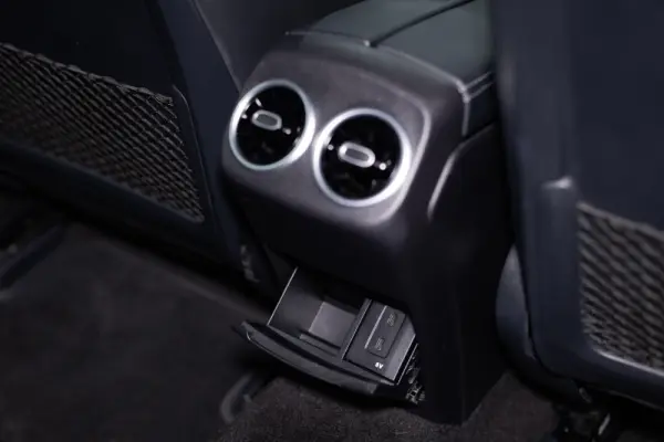 Mercedes-Benz A 250 e Progressive 18