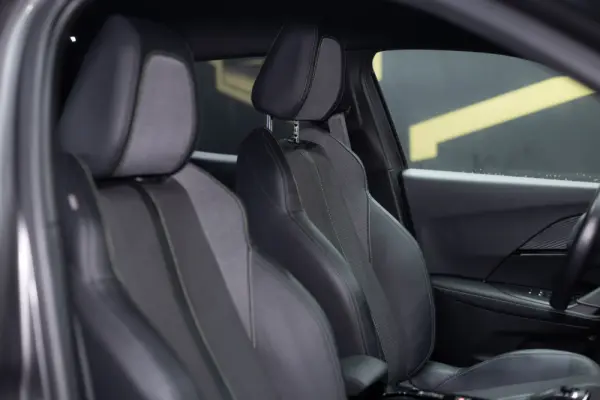 Peugeot 2008 1.5 BlueHDi GT Line EAT8 22