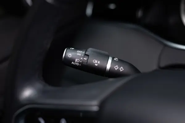 Land Rover Range Rover Evoque 1.5 P300e AWD Dynamic SE 30