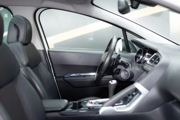 Peugeot 3008 1.6 e-HDi Allure 2-Tronic 21