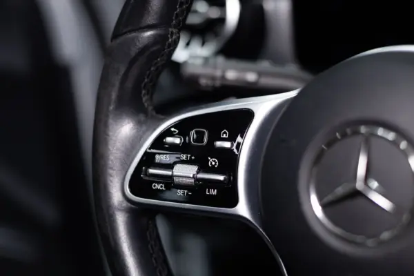 Mercedes-Benz A 250 e Progressive 25