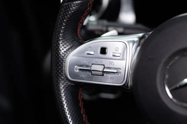 Mercedes-Benz A 180 d AMG Line Aut. 26