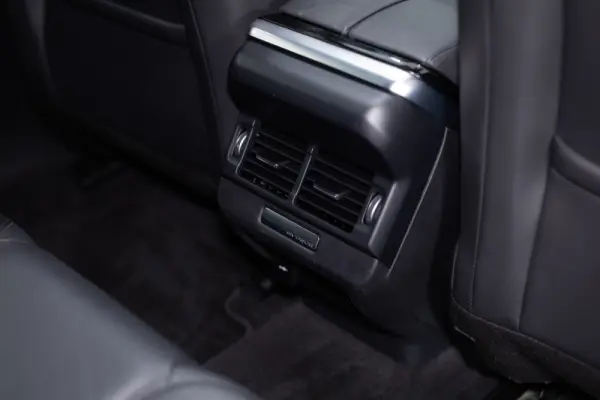 Land Rover Range Rover Evoque 1.5 P300e AWD Dynamic SE 19