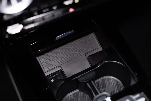 Mercedes-Benz CLA 250 e Shooting Brake AMG Line 30