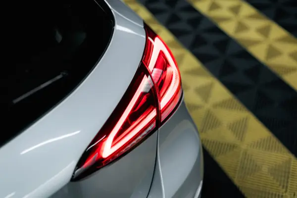 Mercedes-Benz A 250 e Progressive 9