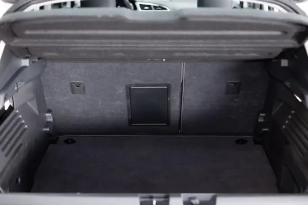 Peugeot 3008 1.6 e-HDi Allure 2-Tronic 8