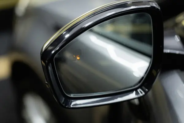 Land Rover Range Rover Evoque 1.5 P300e AWD Dynamic SE 16