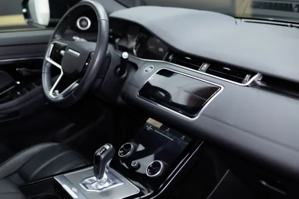 Land Rover Range Rover Evoque 1.5 P300e AWD Dynamic SE 25