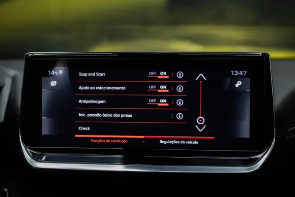 Peugeot 2008 1.5 BlueHDi GT Line EAT8 51