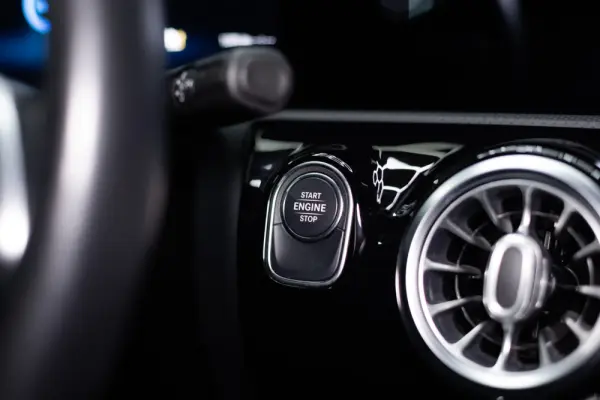 Mercedes-Benz A 250 e Progressive 37