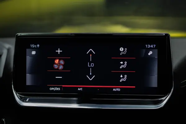 Peugeot 2008 1.5 BlueHDi GT Line EAT8 47