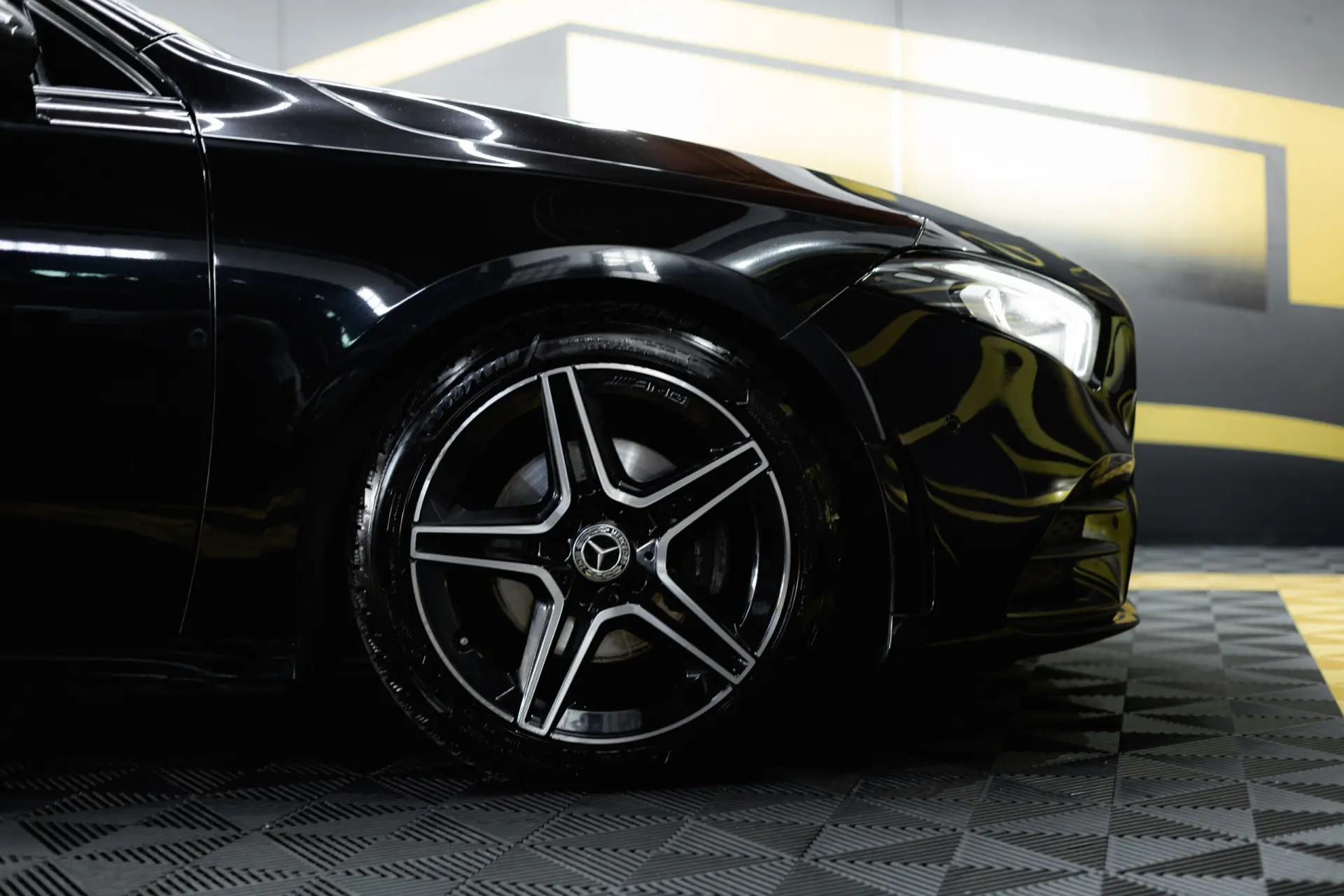 Mercedes-Benz A 180 d AMG Line Aut. 12