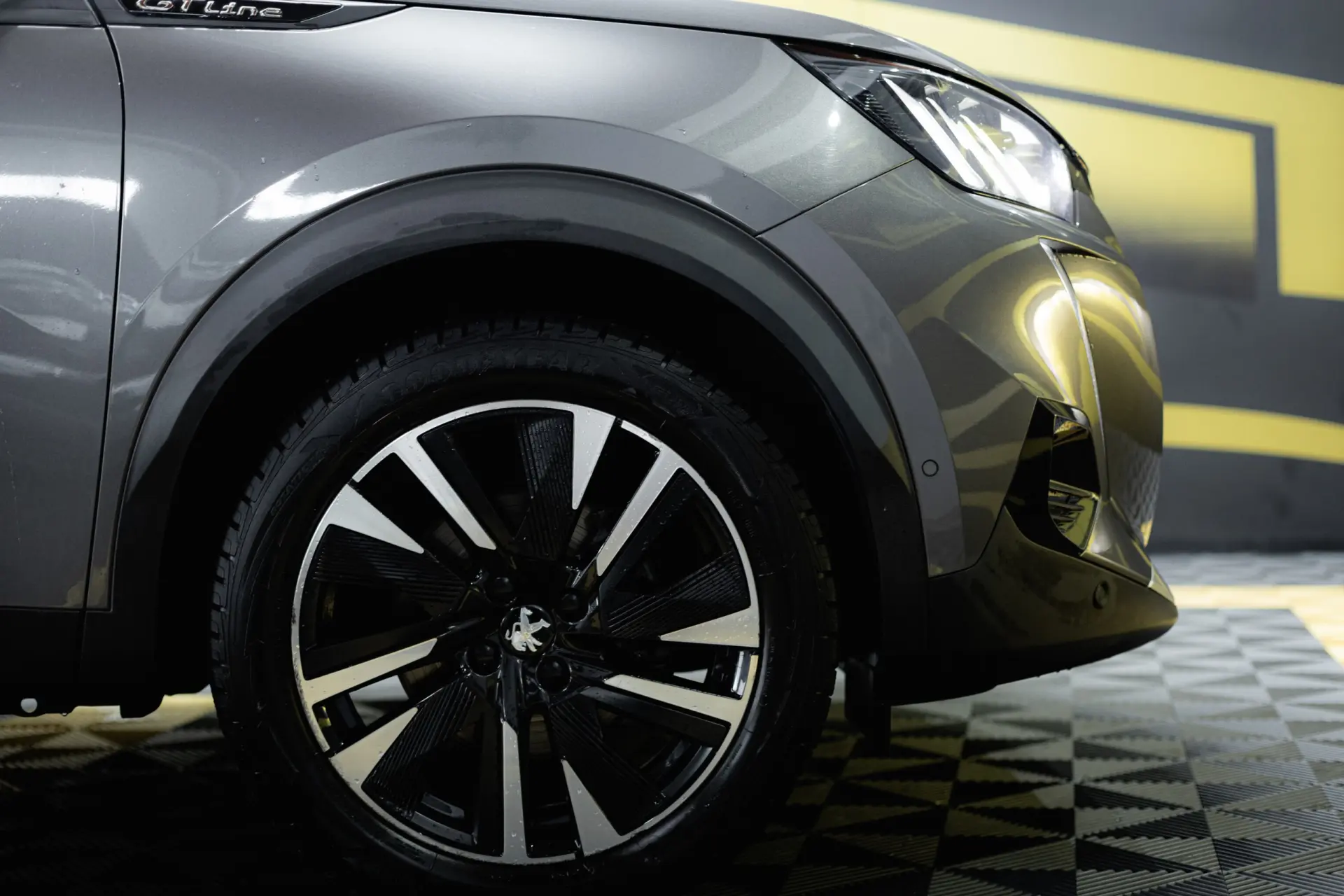 Peugeot 2008 1.5 BlueHDi GT Line EAT8 13