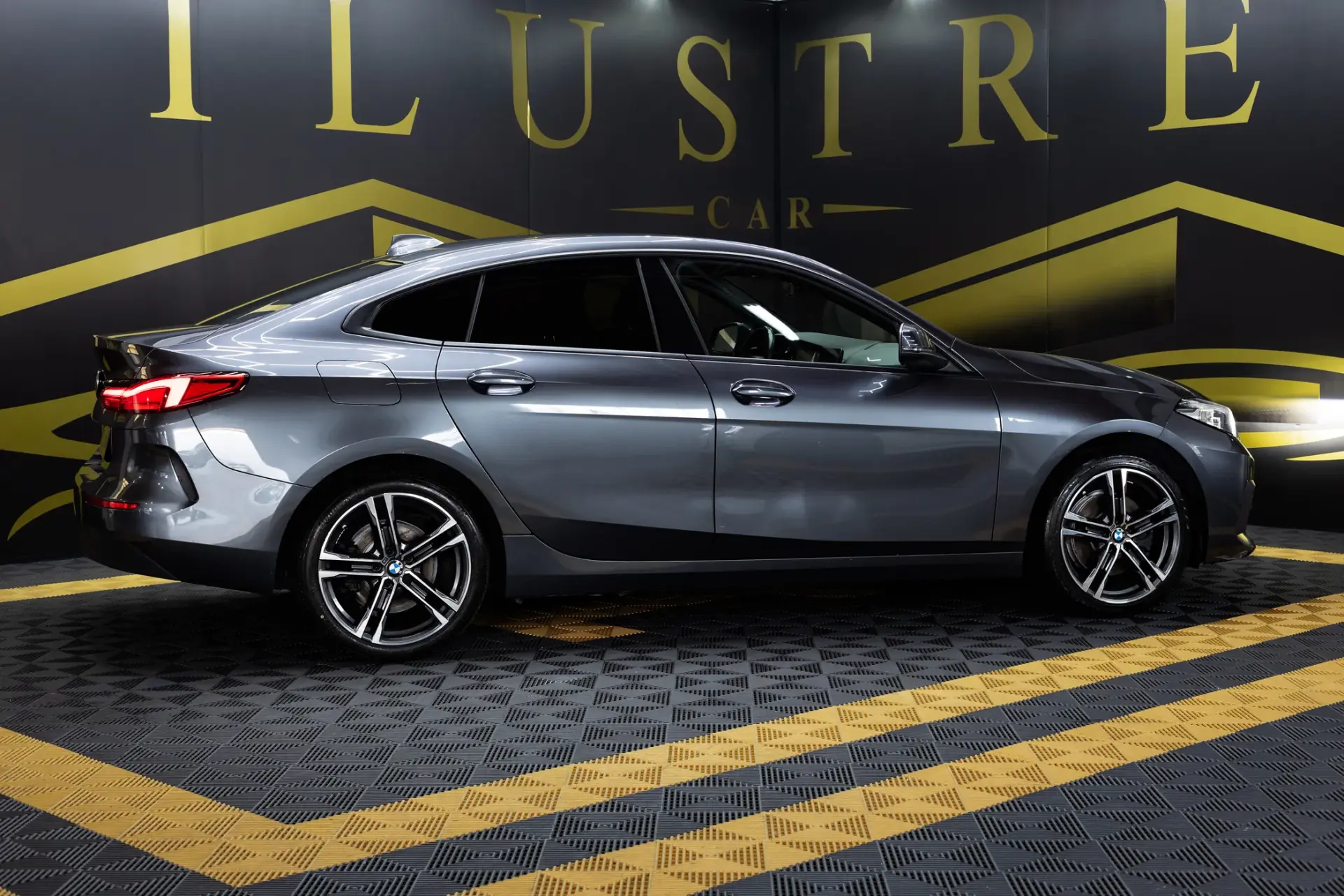 BMW 216 Gran Coupé d Line Sport 4