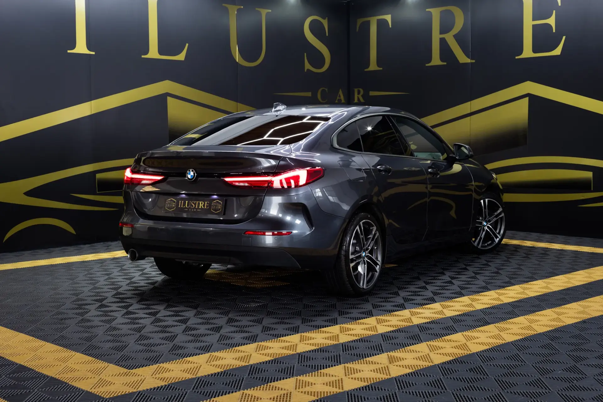 BMW 216 Gran Coupé d Line Sport 6