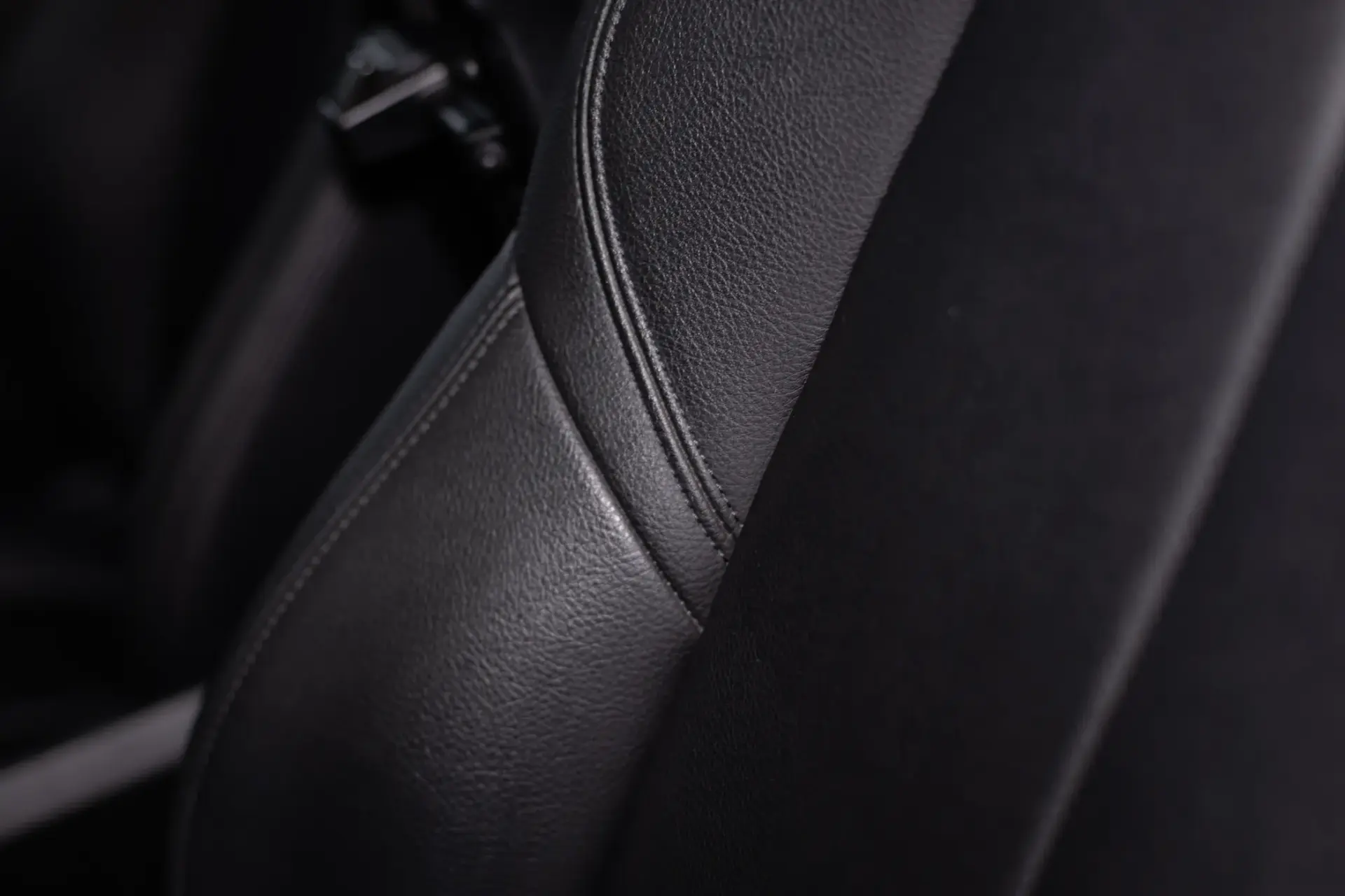 BMW 216 Gran Coupé d Line Sport 28