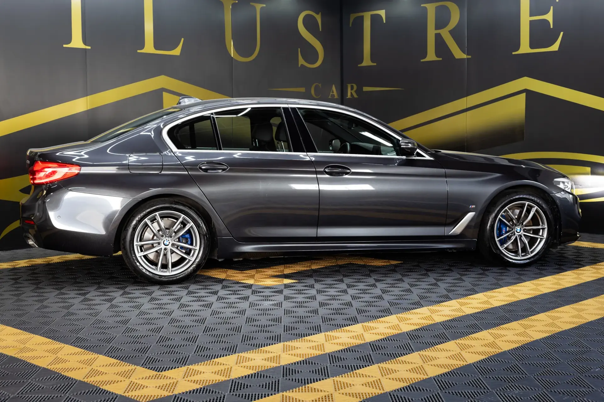BMW 530 e Pack M 4